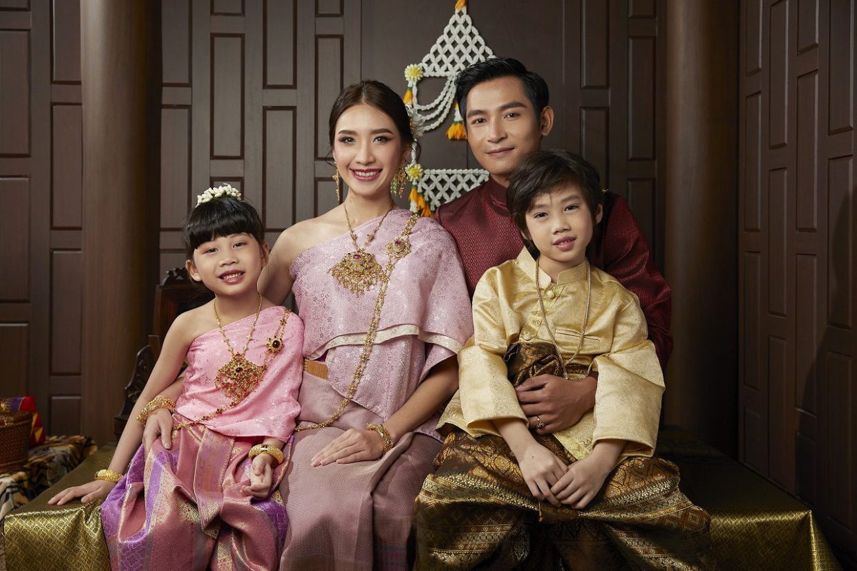 FAMILY (Thai) 1