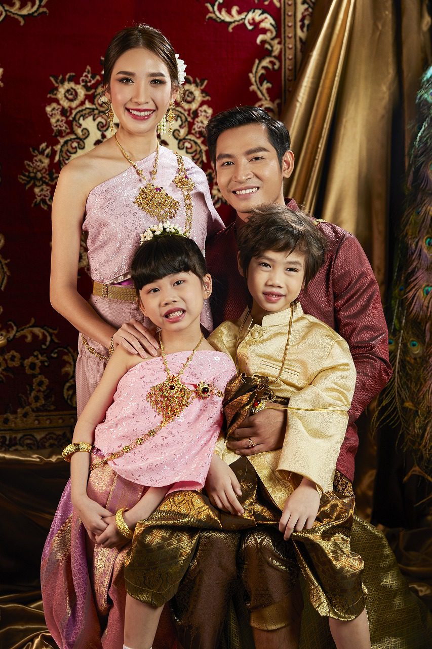 FAMILY (Thai) 7